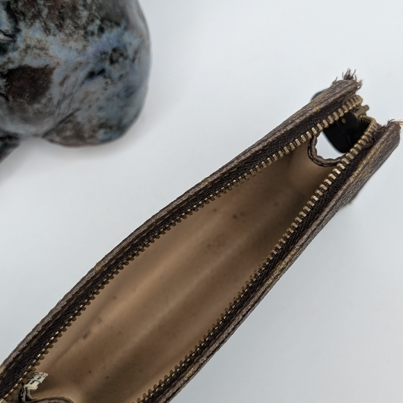 1983 Authentic Louis Vuitton Brown Monogram Pouch comes with COA - Picture 8 of 9